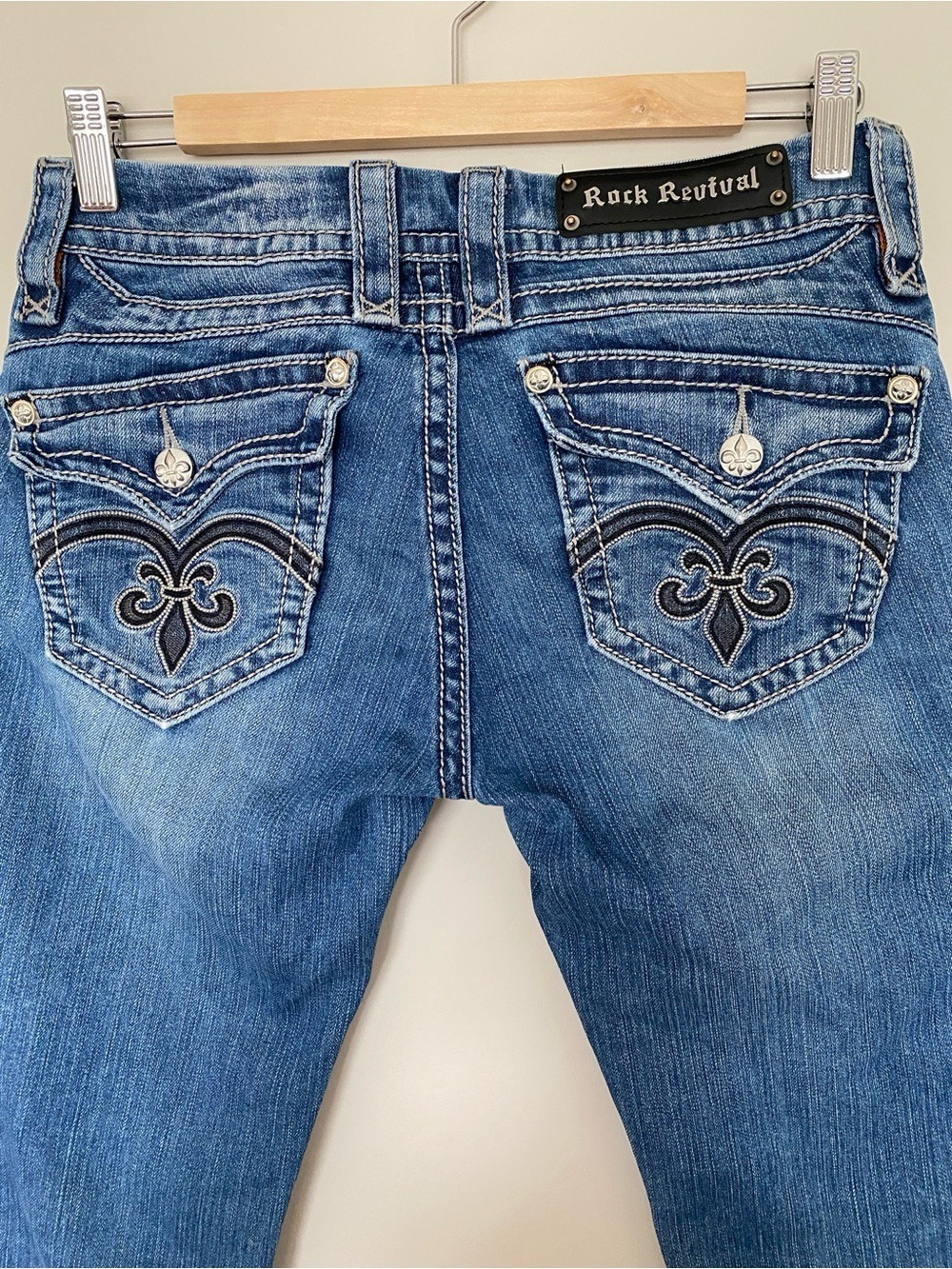 Rock Revival Sasha Straight Jeans Low Rise Size 28 Thick Stitch Flap